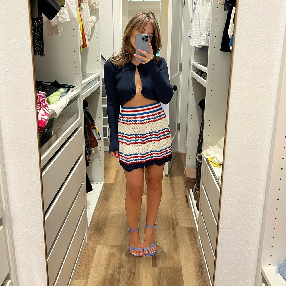 CASABLANCA CROCHET CHEVRON A-LINE SKIRT OFF-WHITE AND NAVY (Small) - Picture 5 of 8